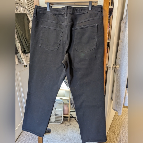 High Rise Slim Straight Jeans - Picture 2 of 8